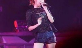 娱乐爆料绯闻有哪些明星,揭秘那些被热议的明星恋情与传闻