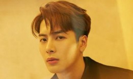 王嘉尔恋情爆料港媒视频,港媒视频揭秘甜蜜瞬间