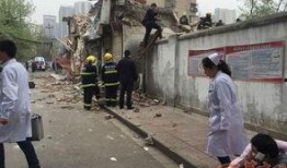 新闻爆料强拆,揭秘新闻爆料背后的真相